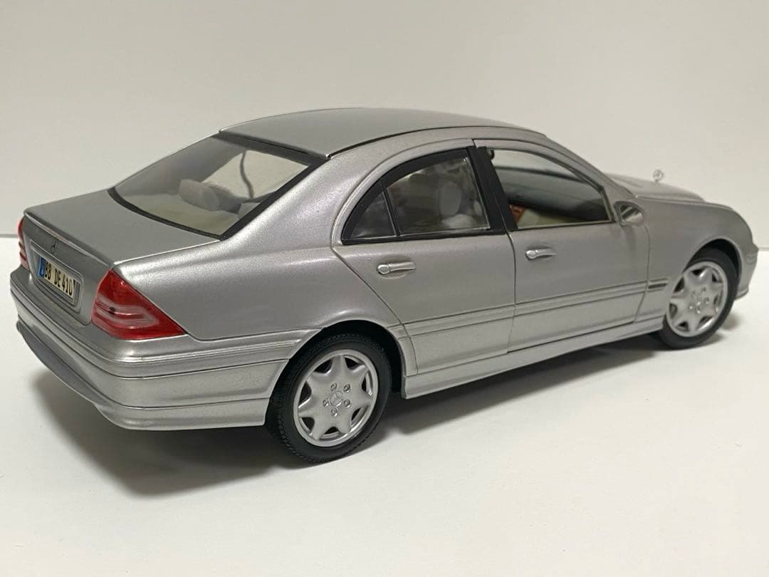 レア！美品1/18 ベンツ　C200 アヴァンギャルド　AMG シルバー　最安値