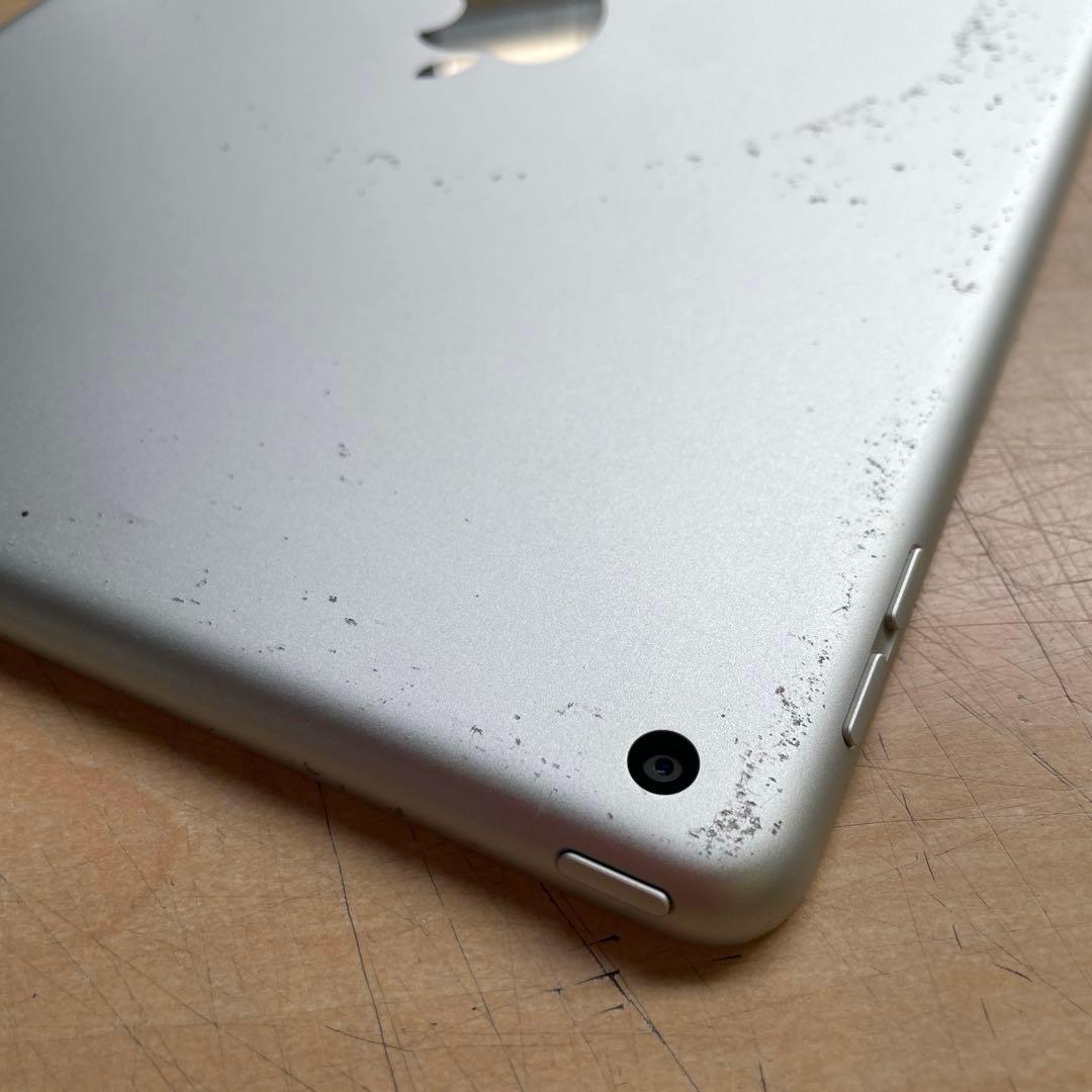 iPad 第8世代　A2270　Wi-Fiモデル　シルバー　32GB ジャンク品