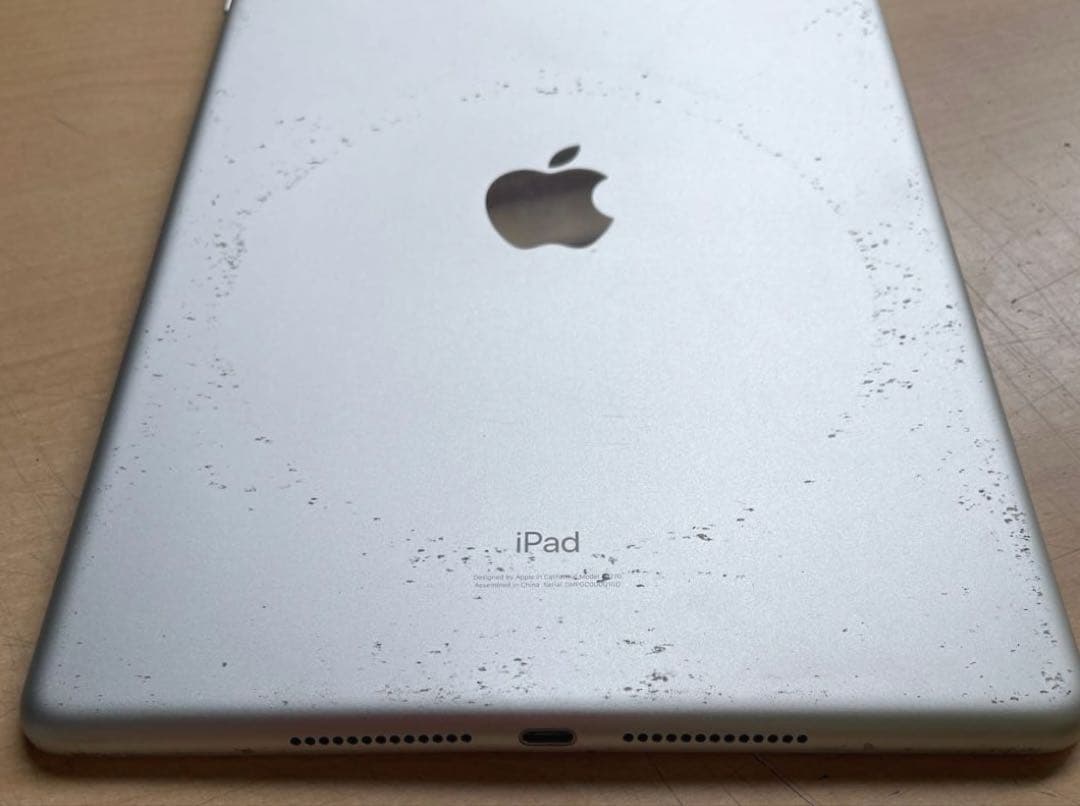 iPad 第8世代　A2270　Wi-Fiモデル　シルバー　32GB ジャンク品