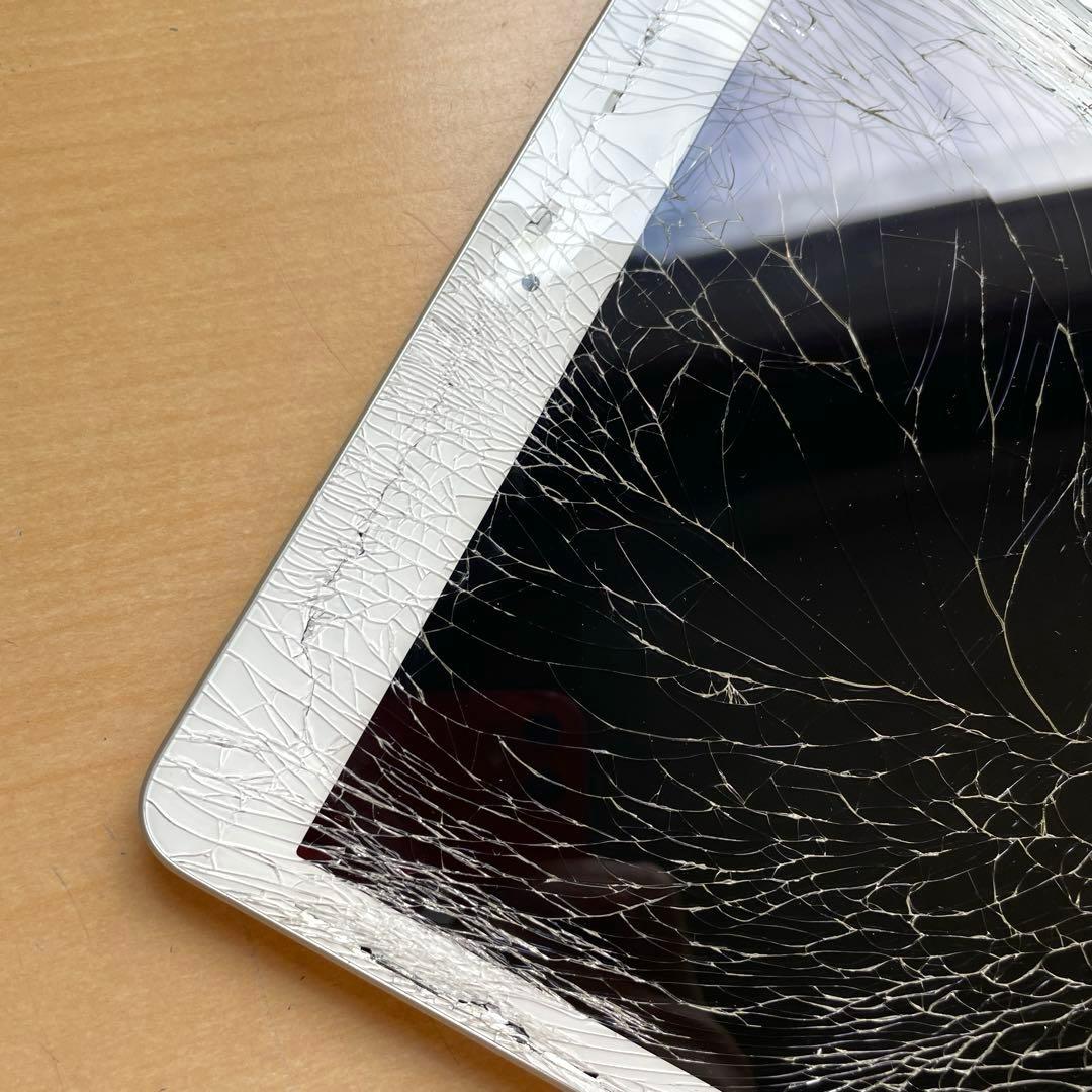 iPad 第8世代　A2270　Wi-Fiモデル　シルバー　32GB ジャンク品