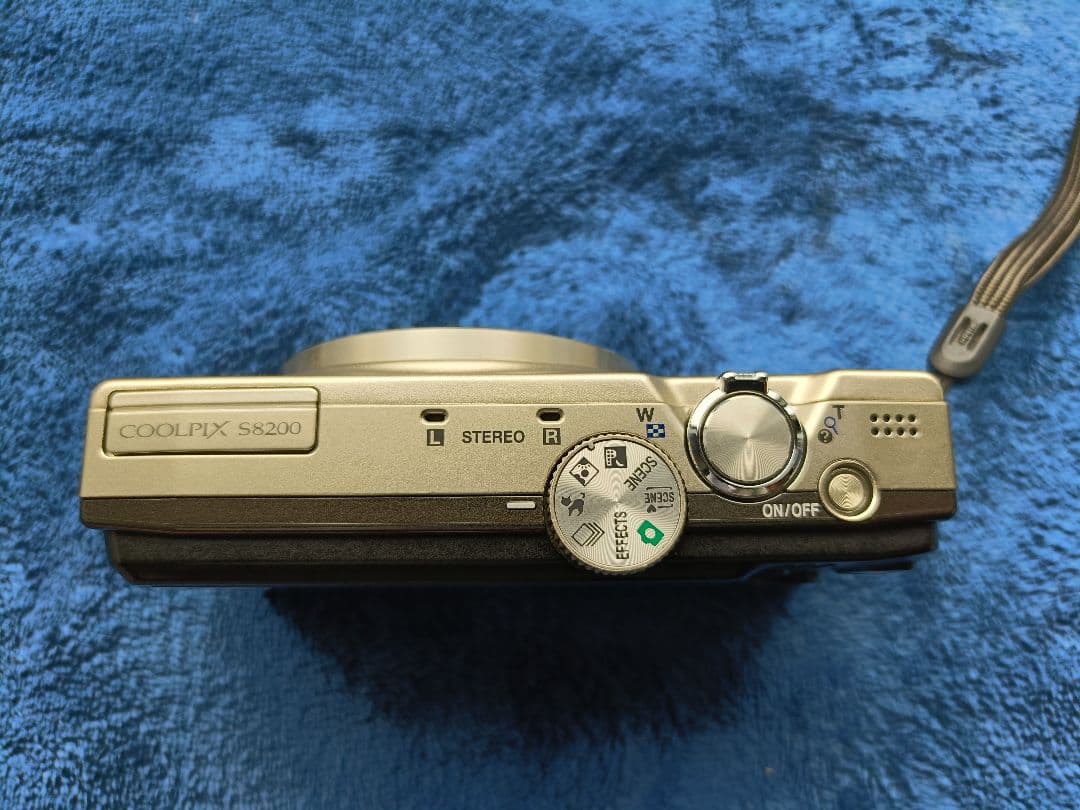 Nikon COOLPIX S8200 デジタルカメラ