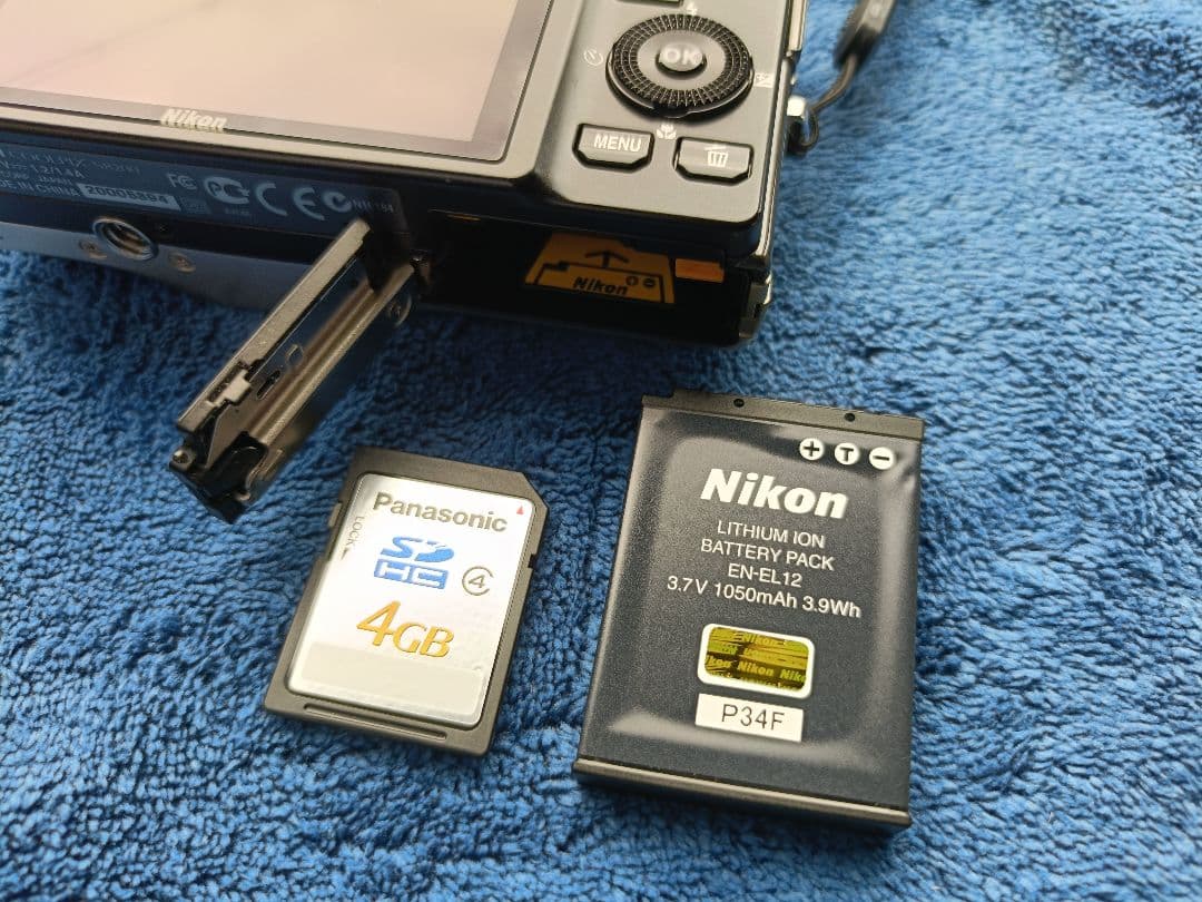 Nikon COOLPIX S8200 デジタルカメラ