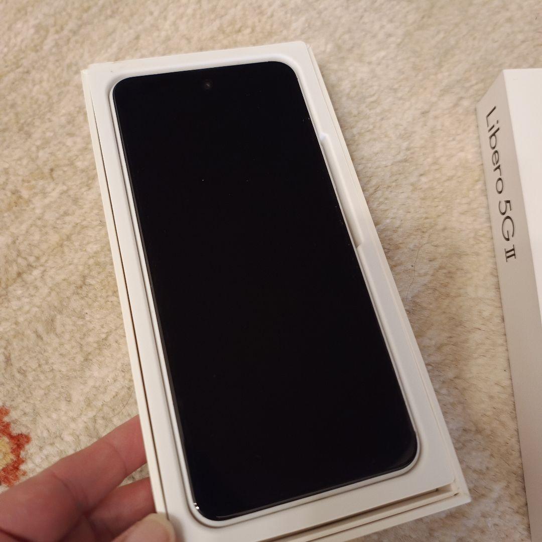 Libero 5G II ホワイト Y!mobile