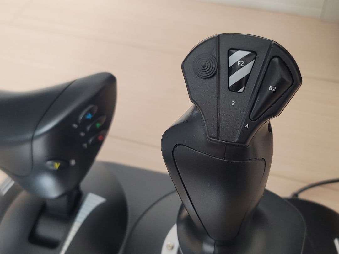 スラストマスター フライトスティック Xbox One PC 対応