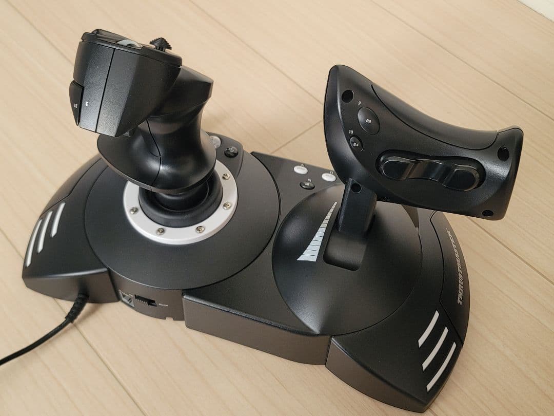 スラストマスター フライトスティック Xbox One PC 対応