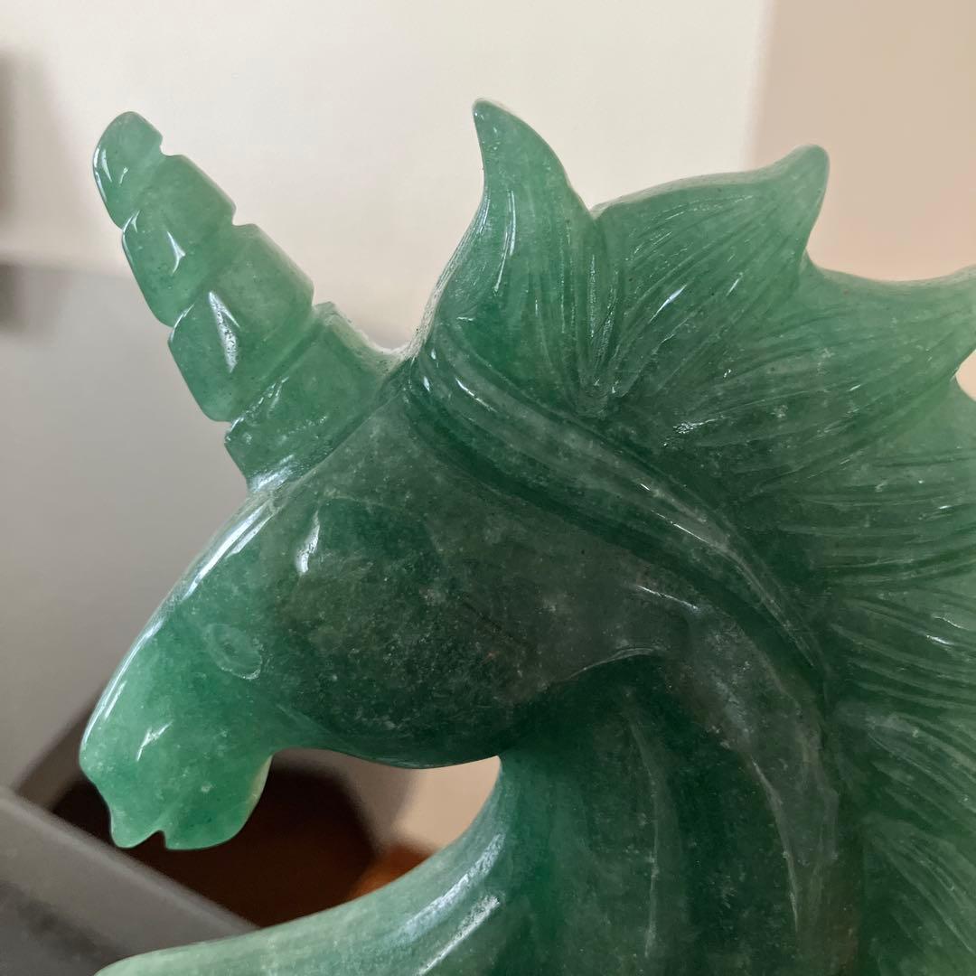 のらさま専用グリーンモスコバイト　フックサイト　ユニコーン　ペガサス　天然石置物