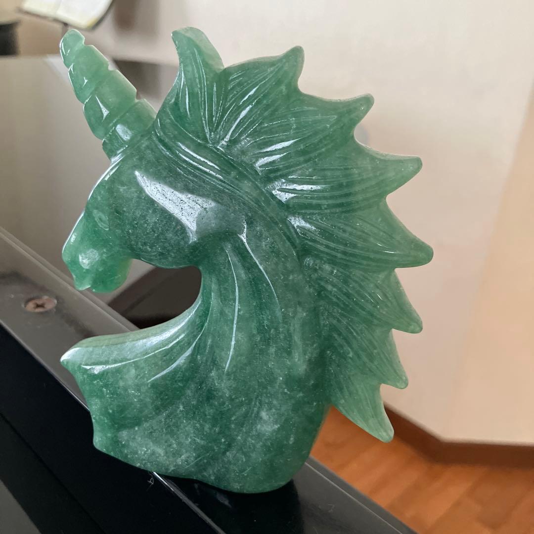 のらさま専用グリーンモスコバイト　フックサイト　ユニコーン　ペガサス　天然石置物
