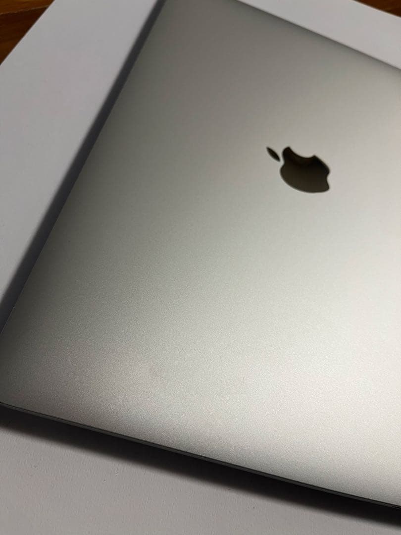 MacBook Pro 2020 13インチ 16GB 512GB Intel