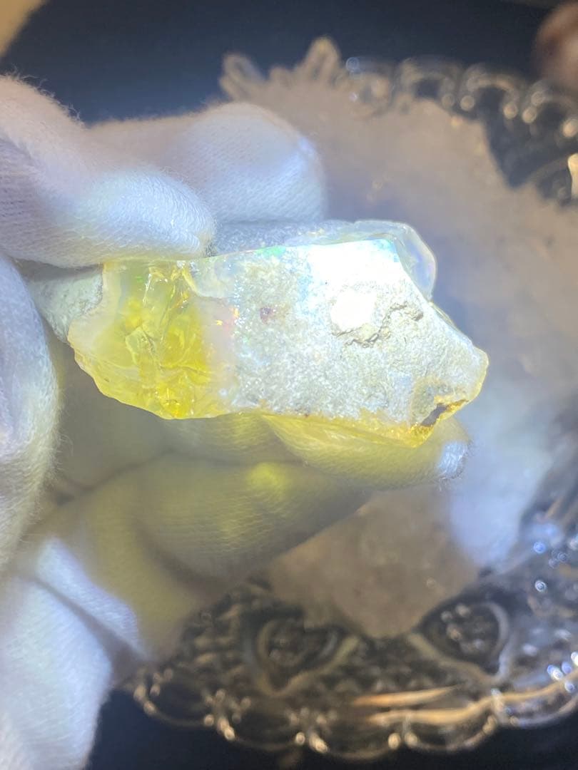 【100CT】特大エチオピア産オパール 原石 （37×39×16mm）写真加工無