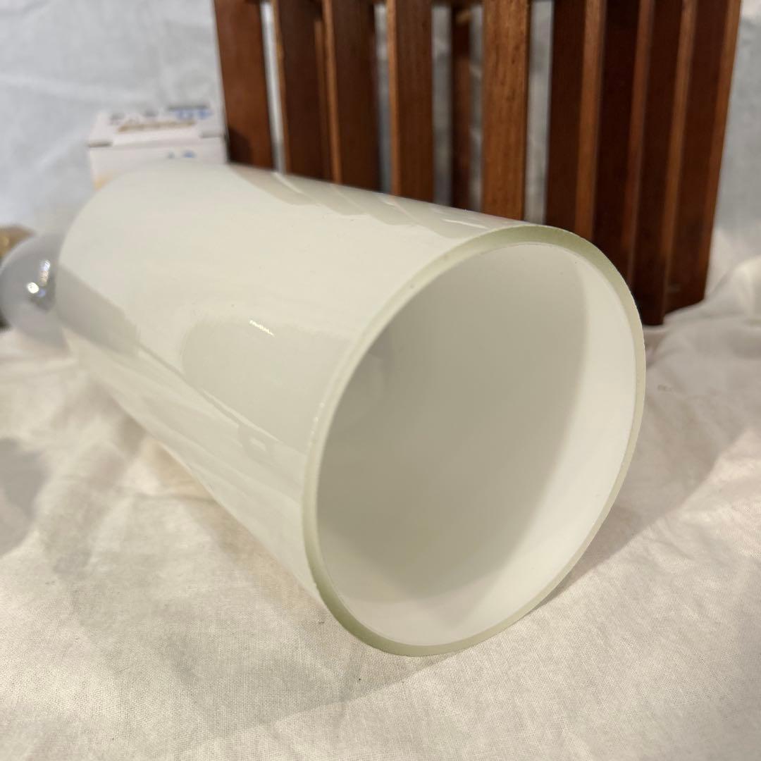 ヴィンテージ　北欧　昭和レトロ　電笠　和モダン　乳白ガラス木製フレーム　電球付き