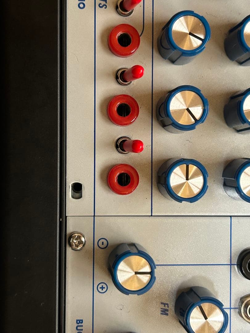 鍵盤楽器 buchla tiptop 245t