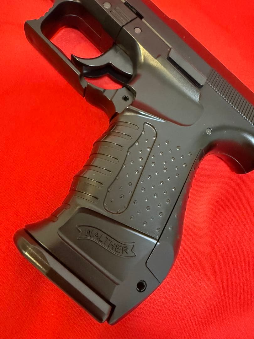 SIIS ★☆ エスツーエス エアコッキングガン P99 BK トイガン