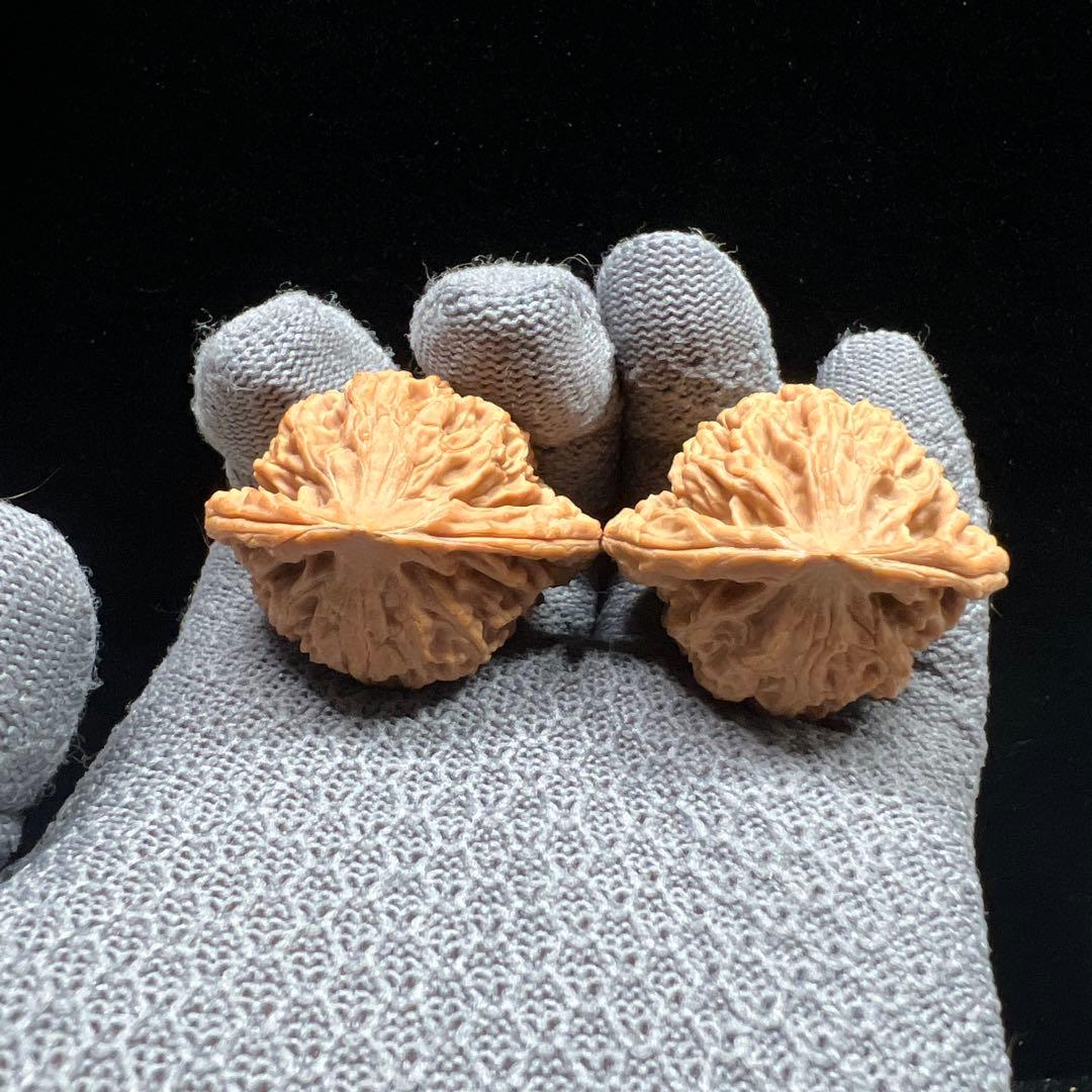 文玩堂：二扁文玩胡桃（稀少品）