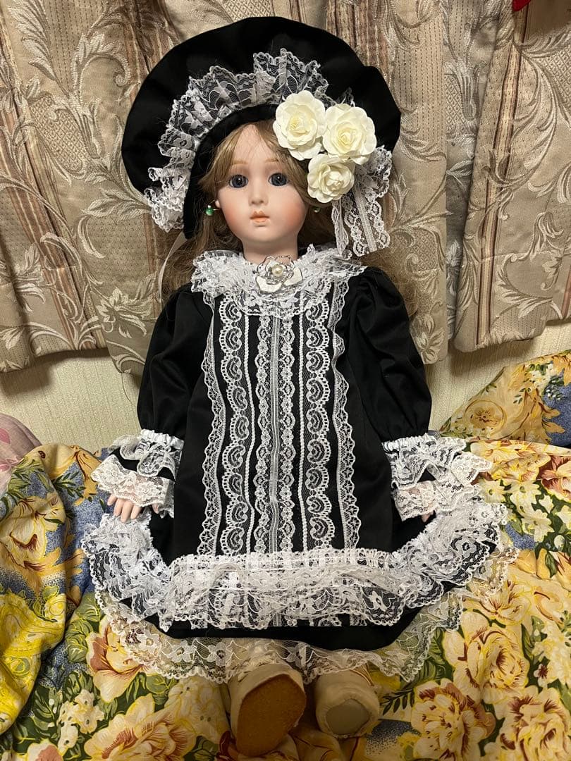 ビスクドール58センチ用ドレスお衣装白✖️黒②ジュモーブリュにも
