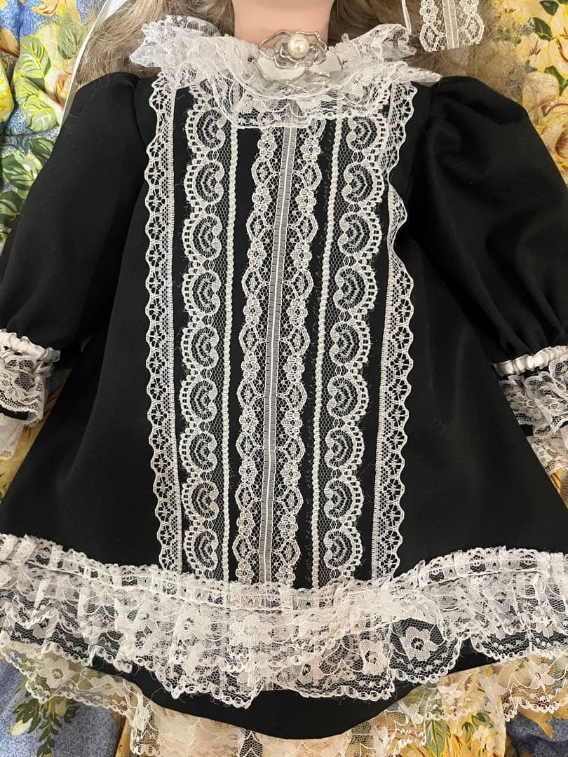 ビスクドール58センチ用ドレスお衣装白✖️黒②ジュモーブリュにも