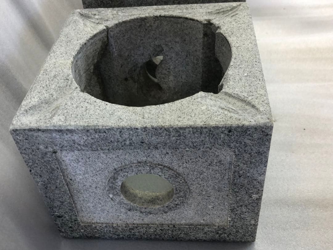 【石灯籠 火袋 一個】 透かし彫り 庭園灯 部品 ガーデニング