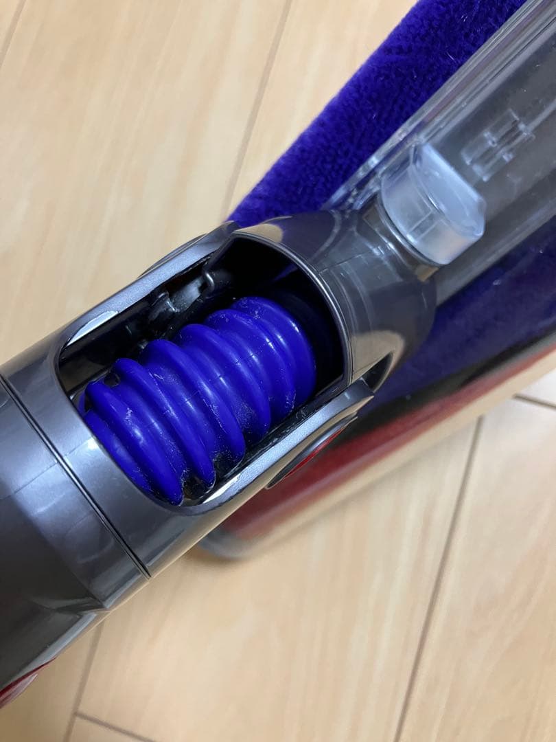 Dyson cyclone v10 fluffy ジャンク　掃除機　正規品