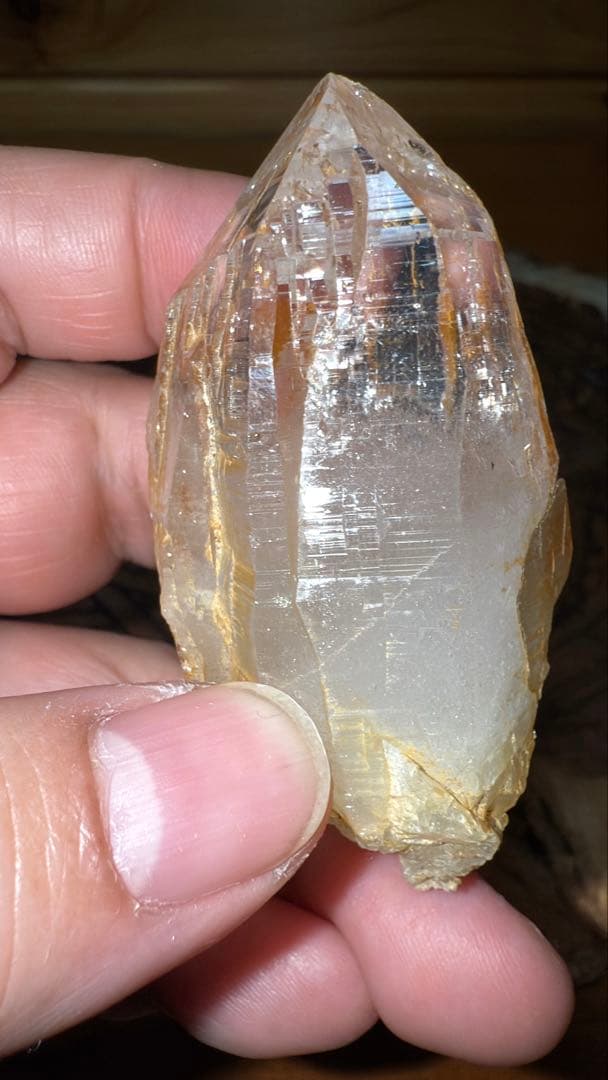 ネパール ガネーシュヒマール ヒマラヤゴールデンヒーラー リモナイト 水晶原石