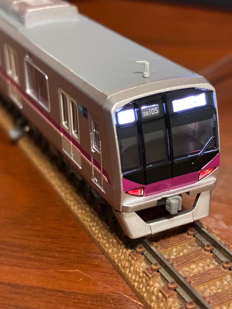 東京メトロ半蔵門線08系10両　マイクロエース ライト点灯動力動作確認済