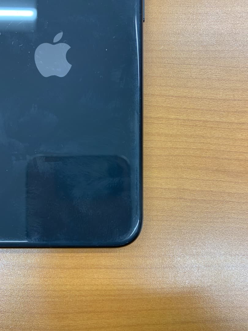 か*ん様 動作確認済 iPhone SE 第2世代 256GB ID W3370