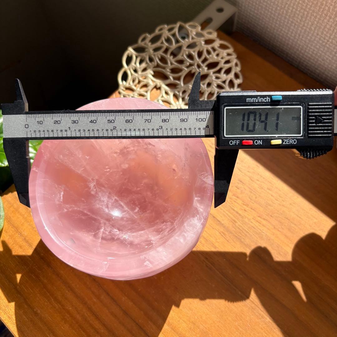 高品質 天然石 マダガスカル産ローズクォーツ ボウル895g