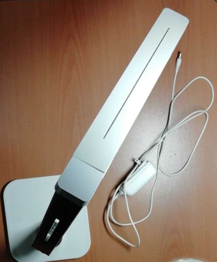 コスモテクノ ＬＥＤデスクライト ＣＤＳ-９０α ホワイト  学習用デスクライト