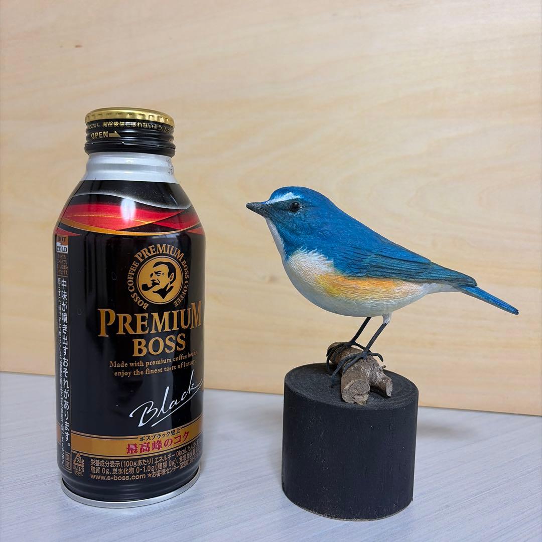 精密バードカービング　野鳥ルリビタキ　手彫り　木彫り　ハンドメイド　一点物