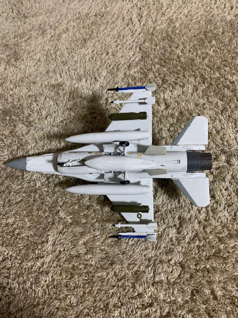 Fー16AとFー16B PLUS ファイティング ファルコンのセット売り