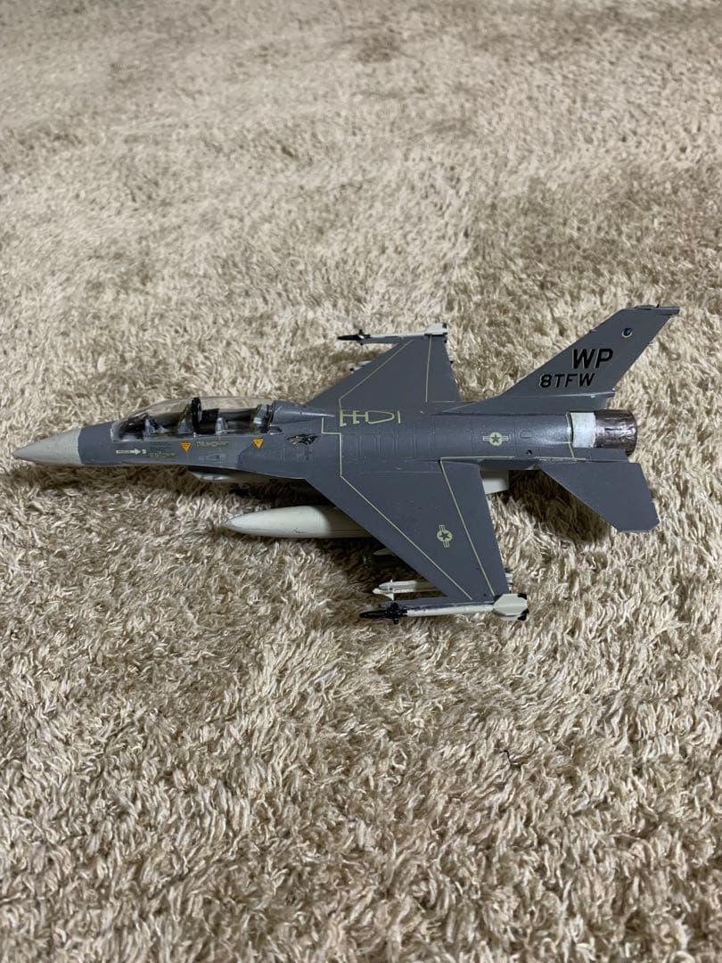 Fー16AとFー16B PLUS ファイティング ファルコンのセット売り