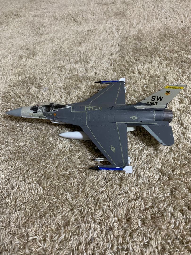 Fー16AとFー16B PLUS ファイティング ファルコンのセット売り