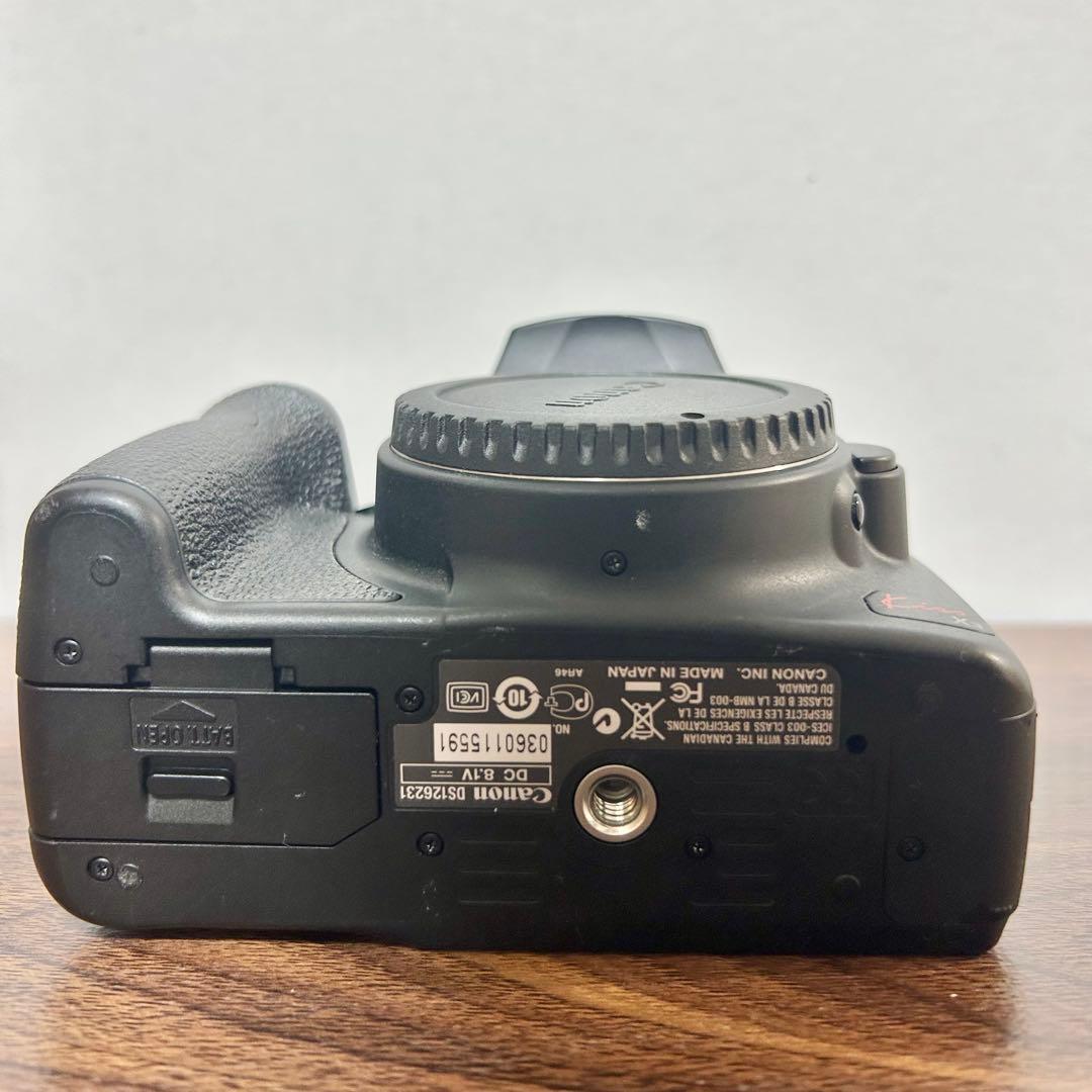 Canon EOS Kiss X3 ダブルズームキット 一眼レフ 手ぶれ補正