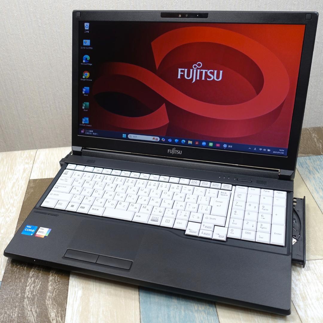 美品で神速の２０２２年製✨１２世代コアｉ５に超高速新品ＳＳＤ１ＴＢ＆大容量メモリ