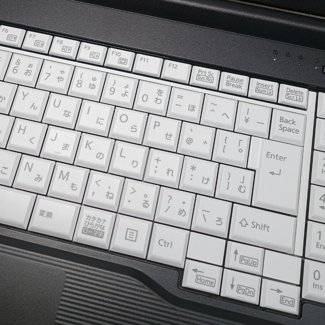 美品で神速の２０２２年製✨１２世代コアｉ５に超高速新品ＳＳＤ１ＴＢ＆大容量メモリ