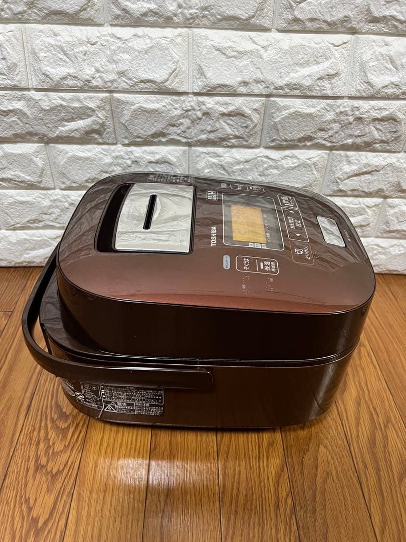 TOSHIBA炊飯器本九釜5.5合炊き◆RC-10VXE2