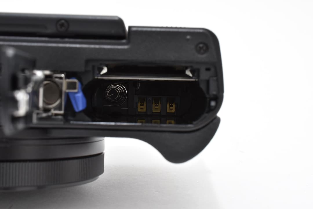 ■ 美品 ■ソニー　SONY DSC-RX100M3 2003