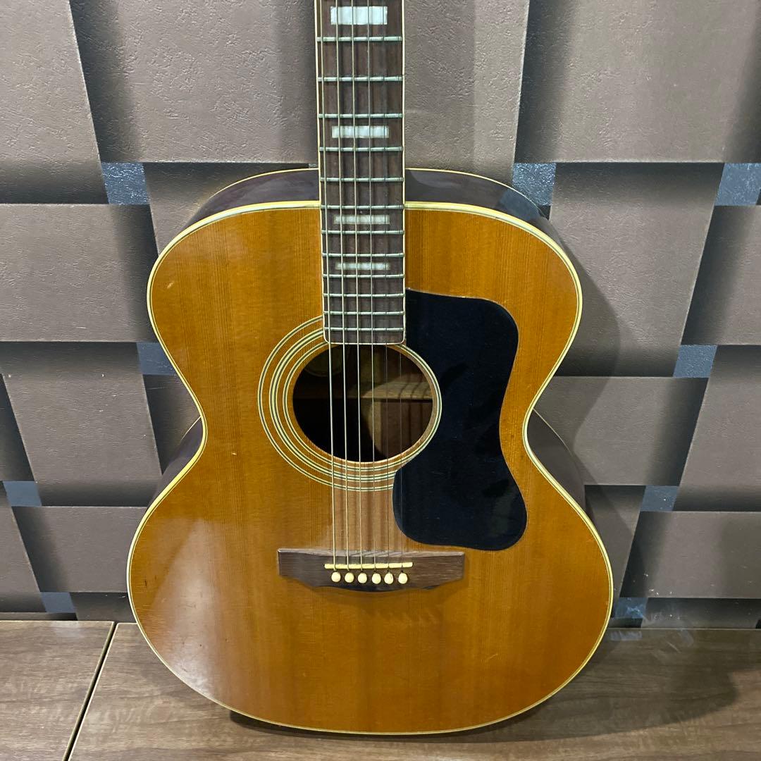 ぎ*う様 GUILD　ギター　F47 ？