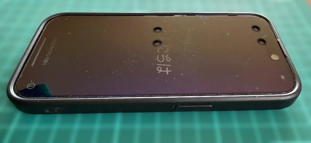 iPhone 15 Pro 128GB ブラックチタニウム バッテリー98%