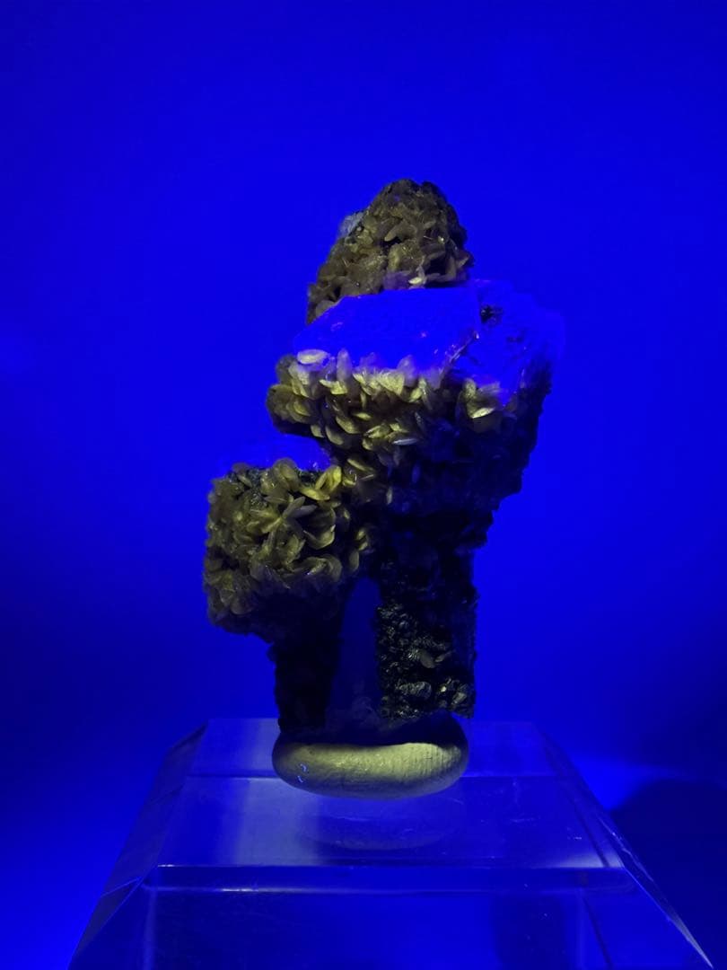 フローライト　クォーツ　原石　鉱物　標本　天然石　石　ヤオガンシャン産