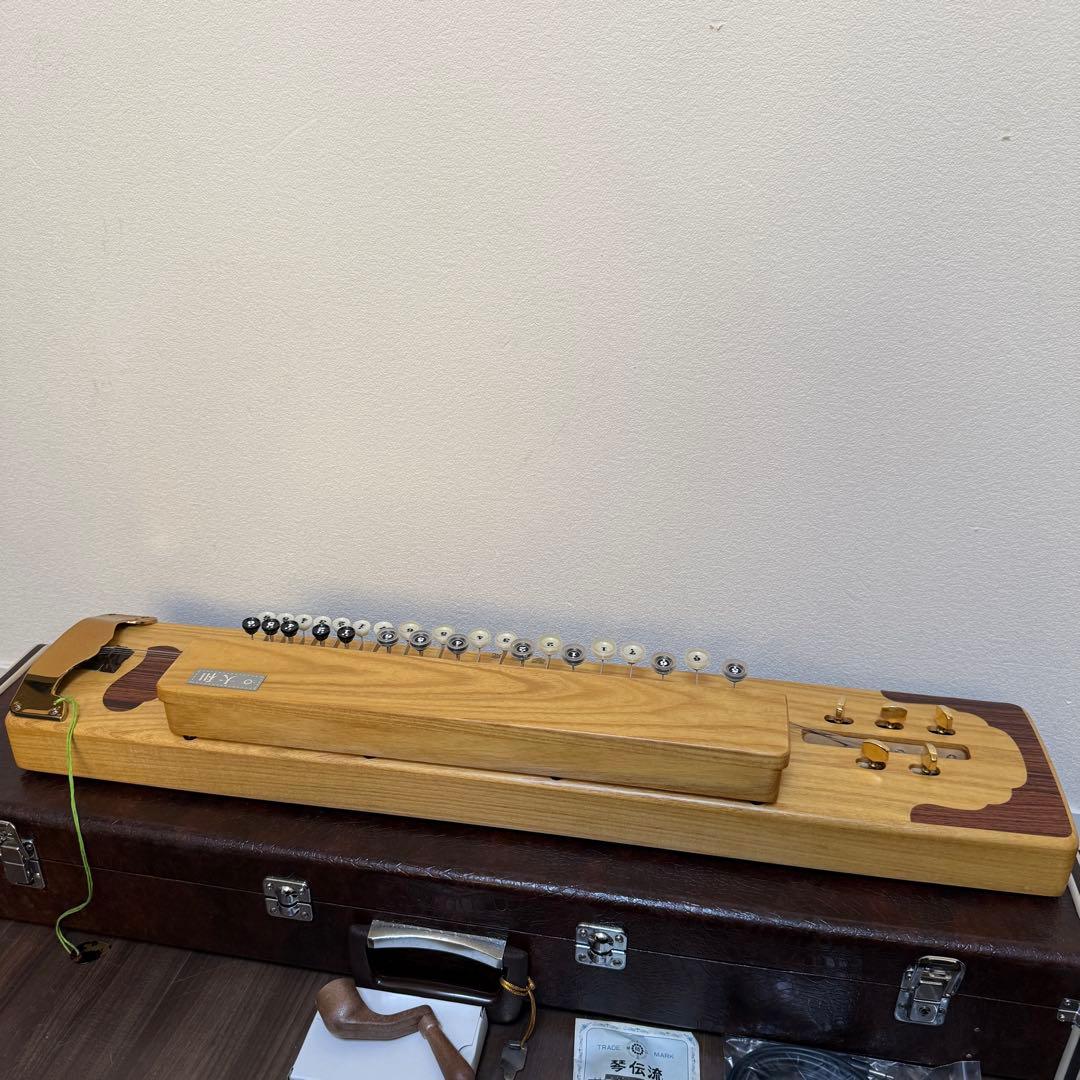 極美品 琴伝流 大和 ハードケース 鍵付き 付属品多数 ピック