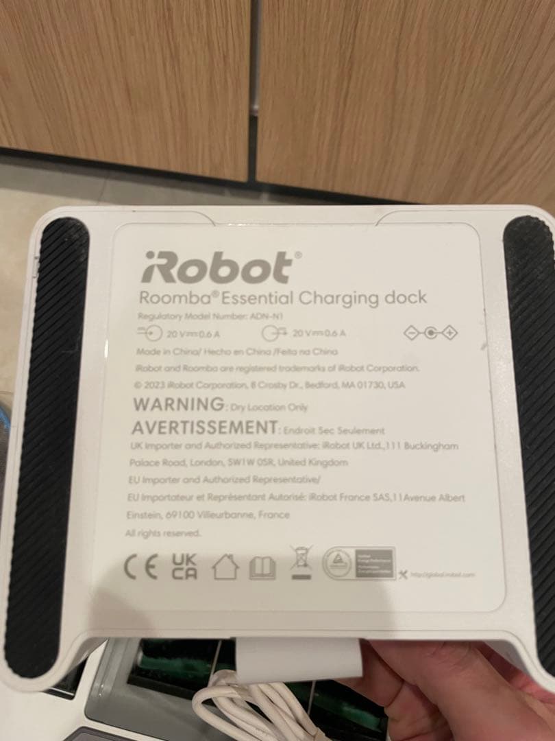 ロボット掃除機本体 ホワイト