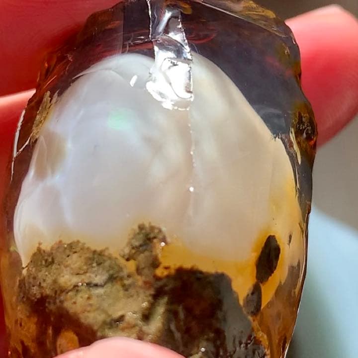 巨大エッグインオパール176.5ct/鉱物標本