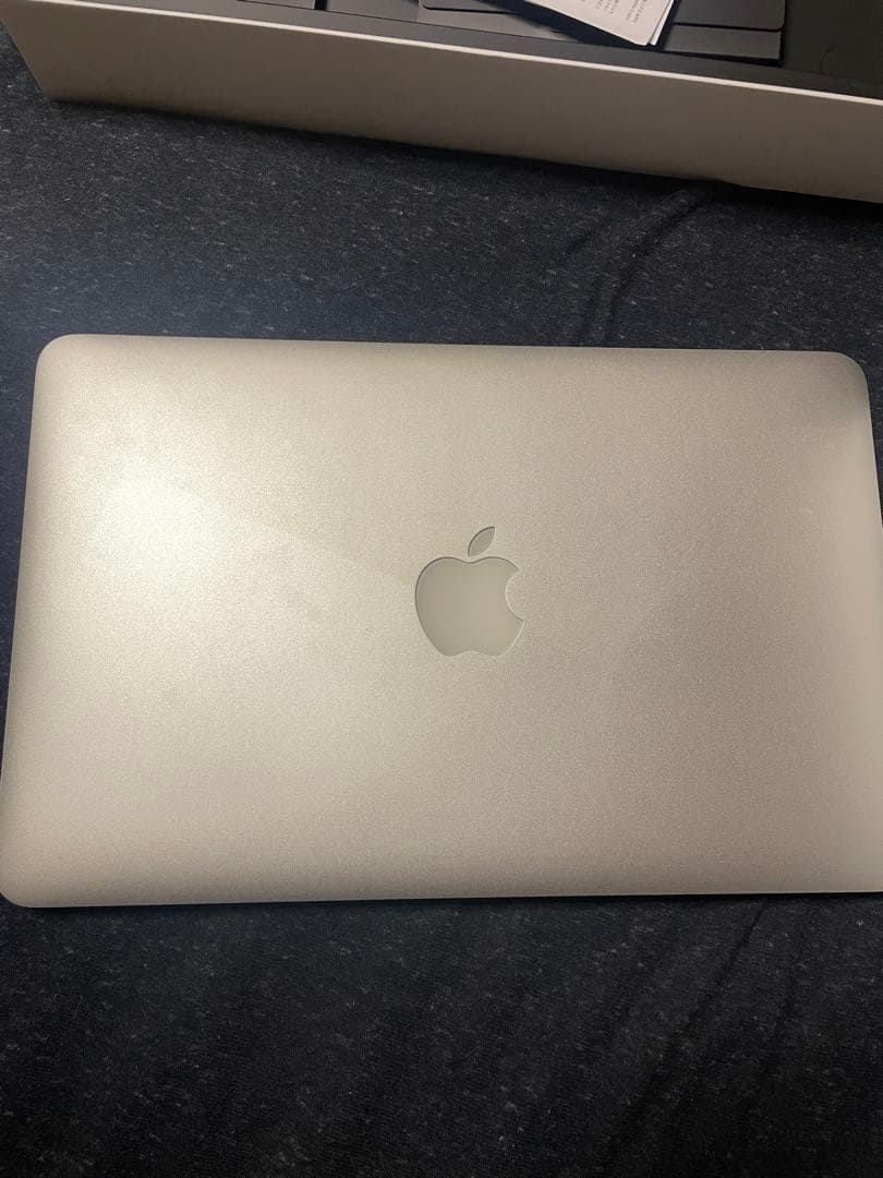 【箱付属品あり】Mac Book Air 11 インチ (Early 2014)