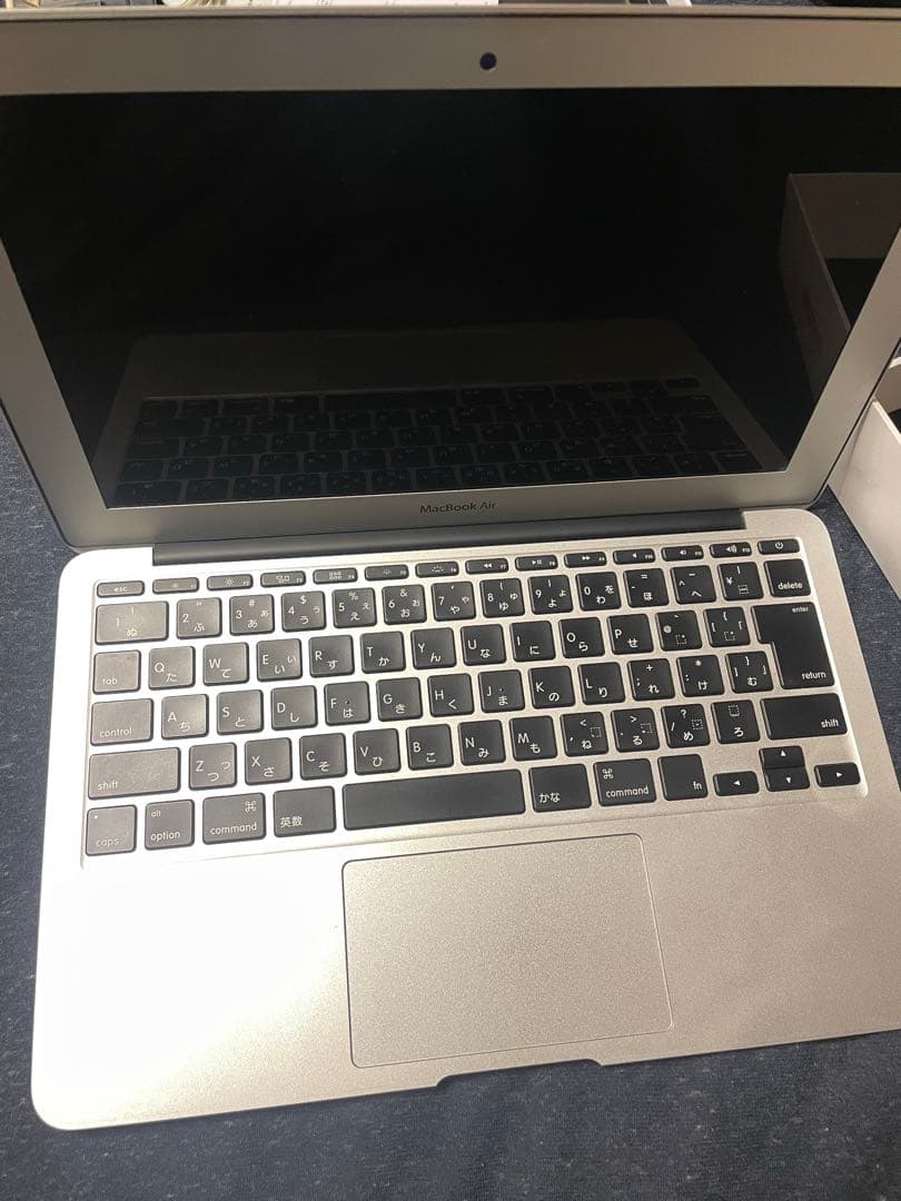 【箱付属品あり】Mac Book Air 11 インチ (Early 2014)