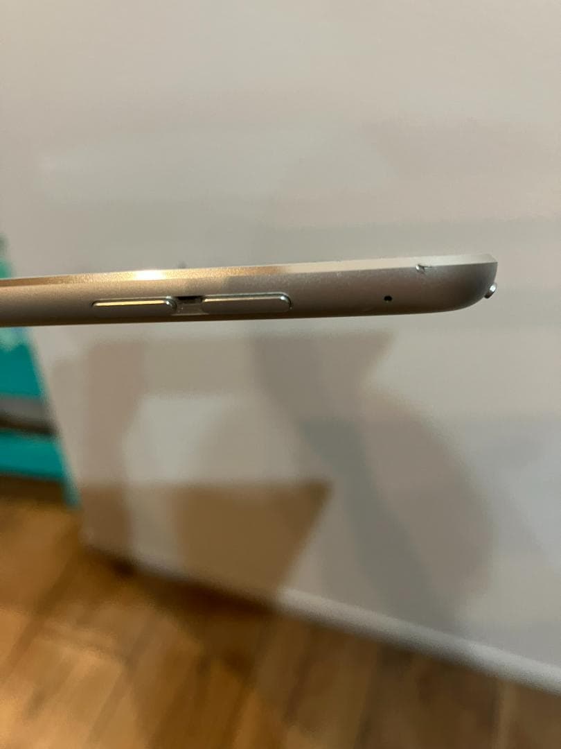 iPad Air2 第2世代 64GB Wi-Fiモデル シルバー