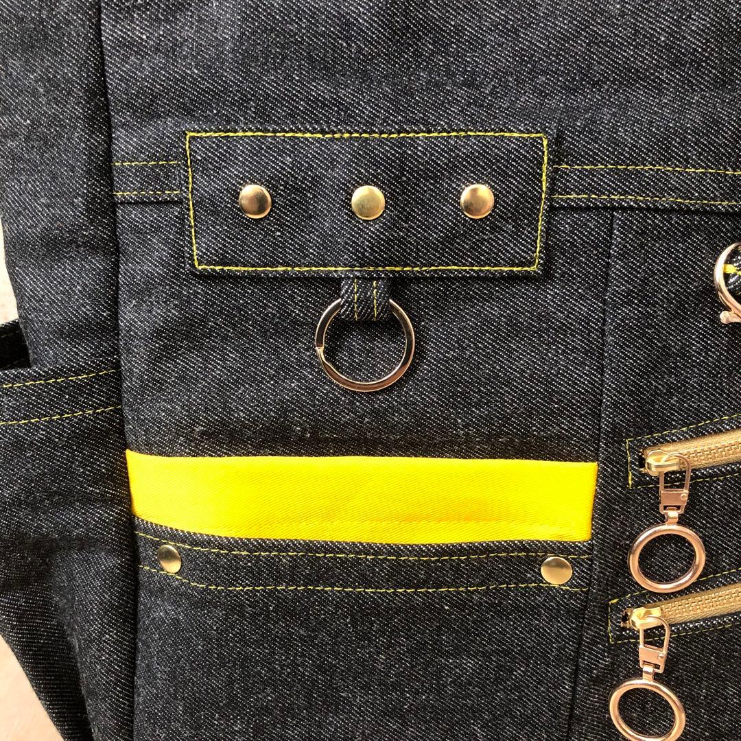 トートバッグ　ハンドメイド　デニムリメイク　ブラック　イエロー　ゴールドW