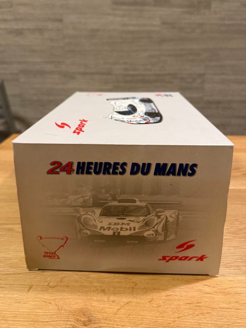 スパーク1/18 ポルシェ 911 GT1 1998 Lemans winner