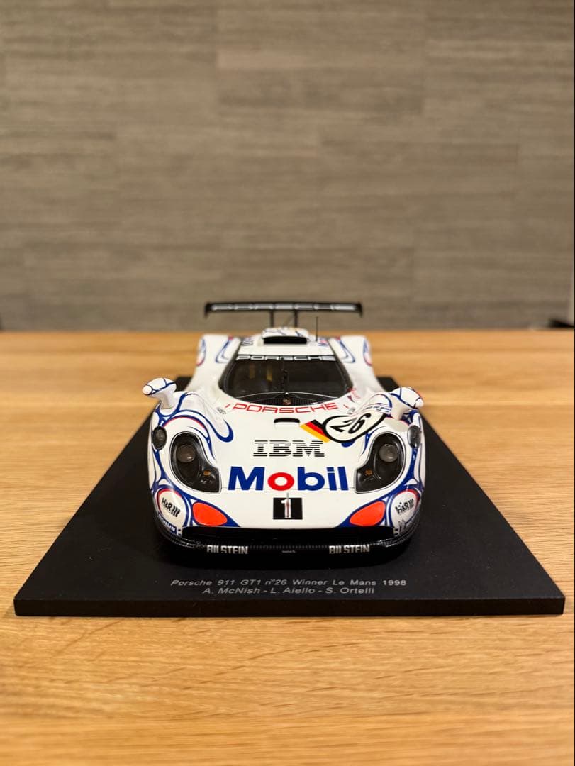 スパーク1/18 ポルシェ 911 GT1 1998 Lemans winner