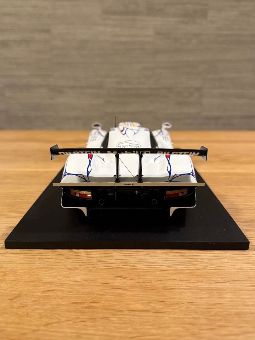 スパーク1/18 ポルシェ 911 GT1 1998 Lemans winner