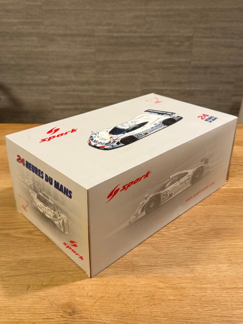 スパーク1/18 ポルシェ 911 GT1 1998 Lemans winner