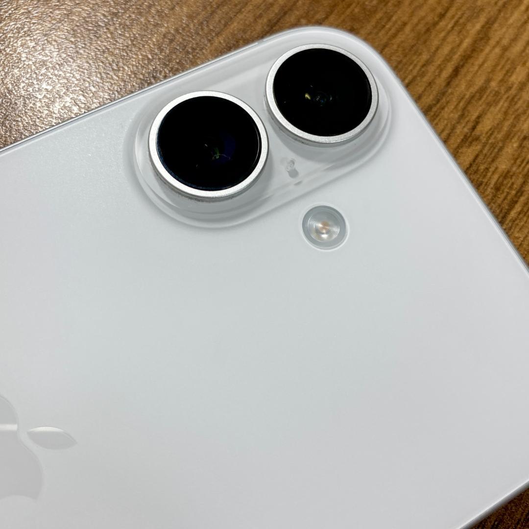 iPhone 16 128GB ホワイト 香港版SIMフリー ディアルSIM